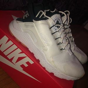 W Nike Huarache Run Ultra